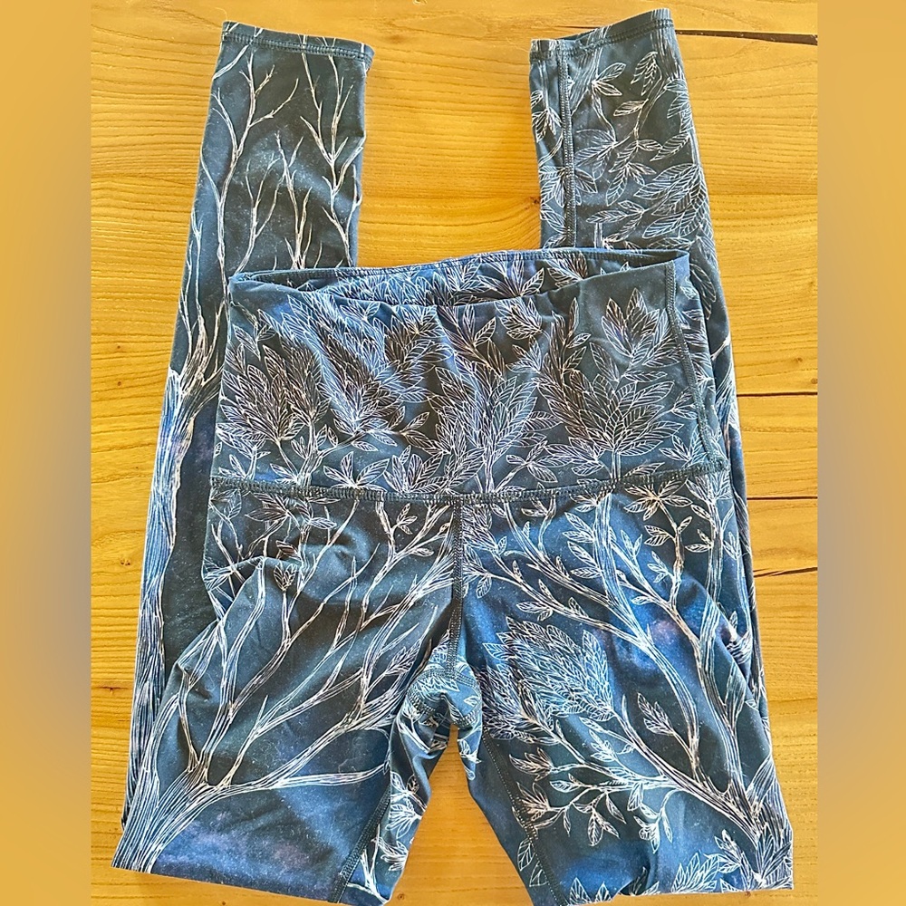 Yoga Democracy Root to Rise Leggings - Picture 3 of 7